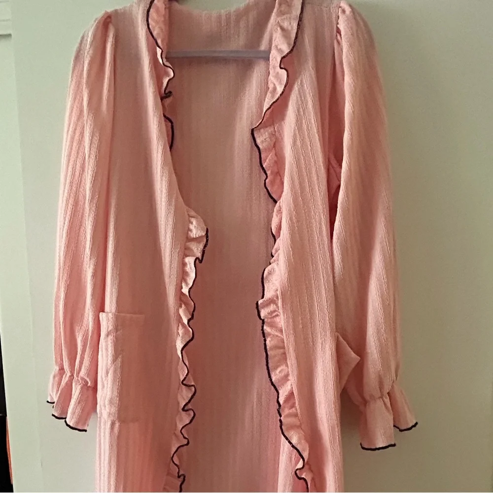 Pink robe - Picture 3 of 6